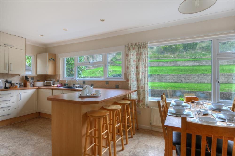 Strathaven Villa Uplyme Екстериор снимка